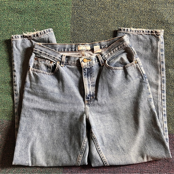 Covington Denim - Covington Relaxed Fit Women’s Blue Jeans - Size 10 Short